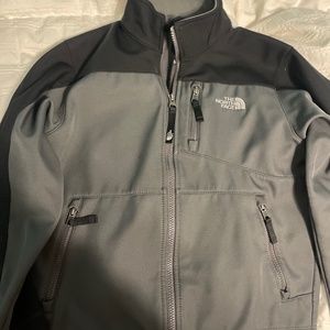Boys North Face lightweight winter/fall jacket - lined. 7/8